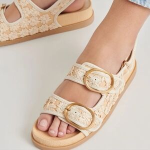 💛🔹️Dolce Vita 🔹️ Cream Floral Raffia Starla Sandals